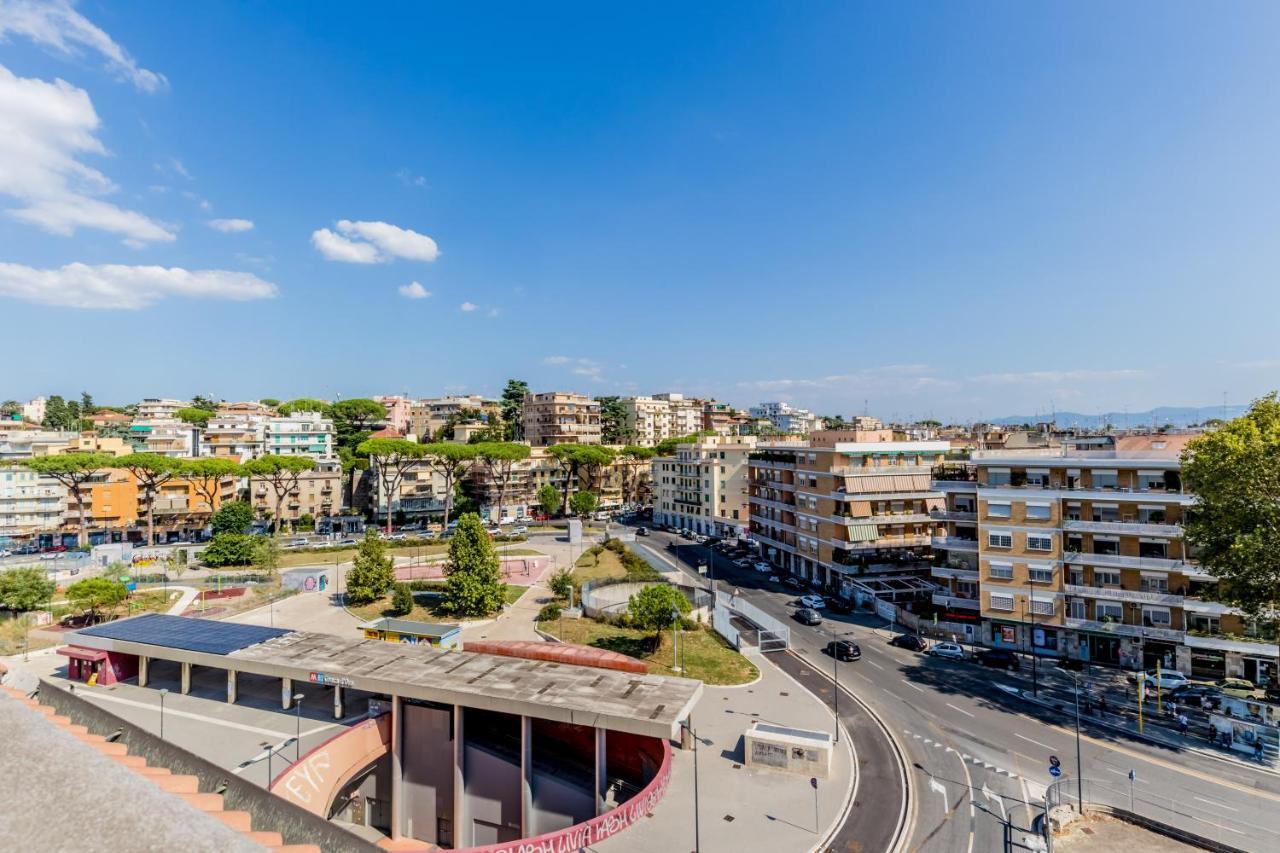Bbhome Penthouse Bright And Elegant Metro Conca D'Oro Rome Exterior photo