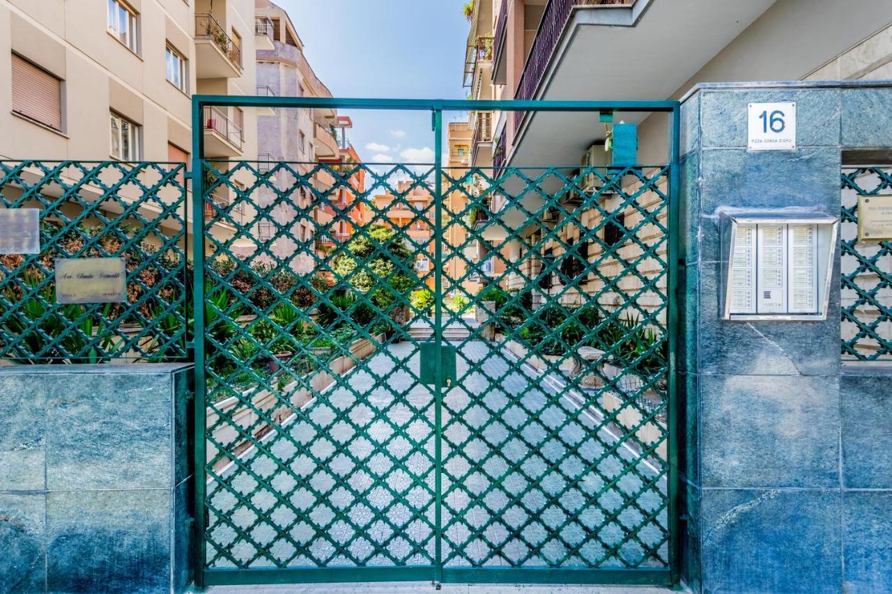 Bbhome Penthouse Bright And Elegant Metro Conca D'Oro Rome Exterior photo