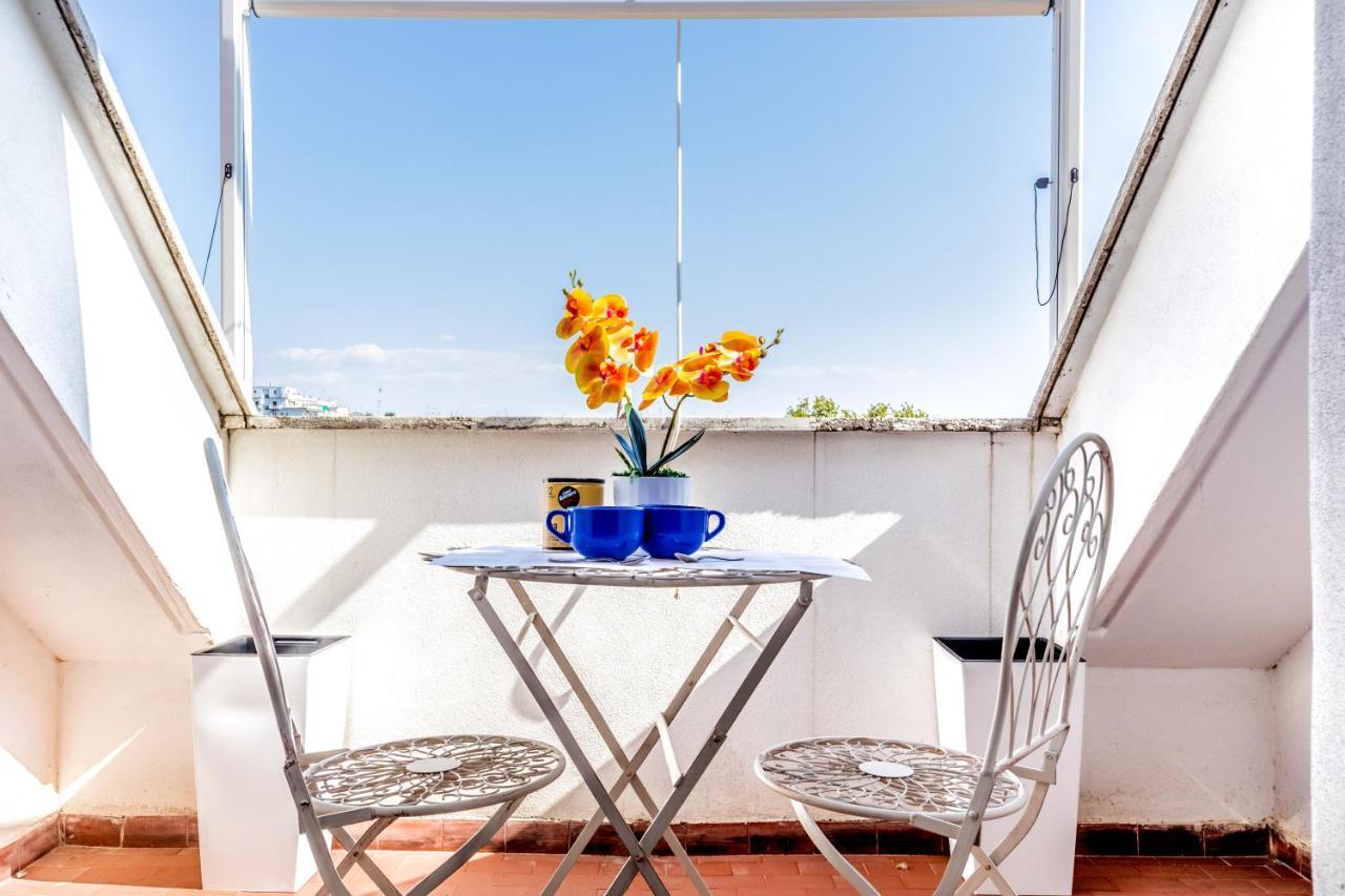 Bbhome Penthouse Bright And Elegant Metro Conca D'Oro Rome Exterior photo